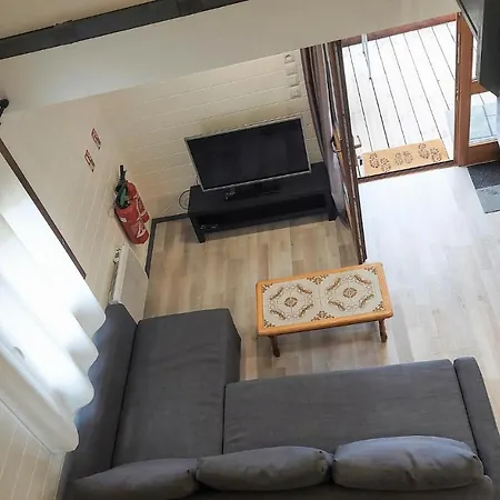 3 Bedroom In Sainte Croix-volvestre 펜션 *